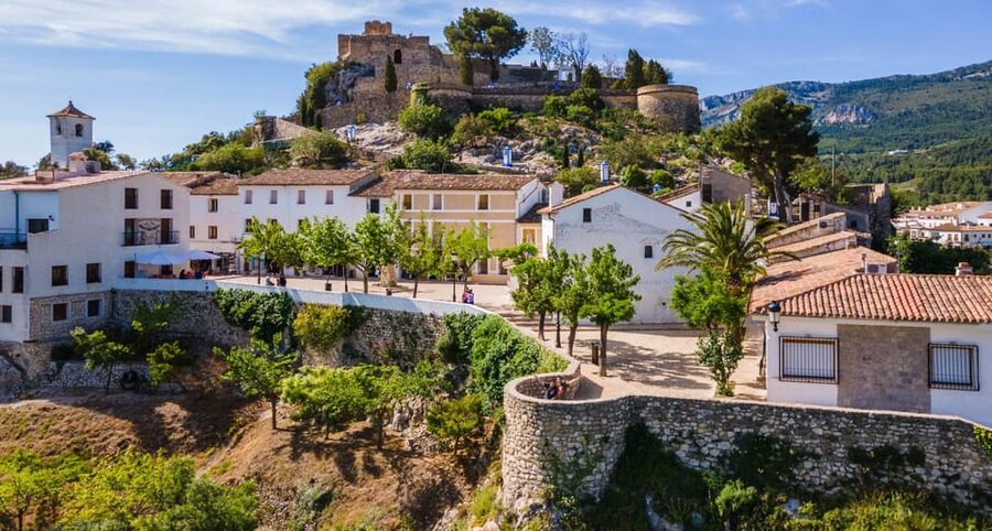 From Alicante/Benidorm: Guadalest & Algar Waterfalls Tour - Why this makes a good day away from Alicante or Benidorm