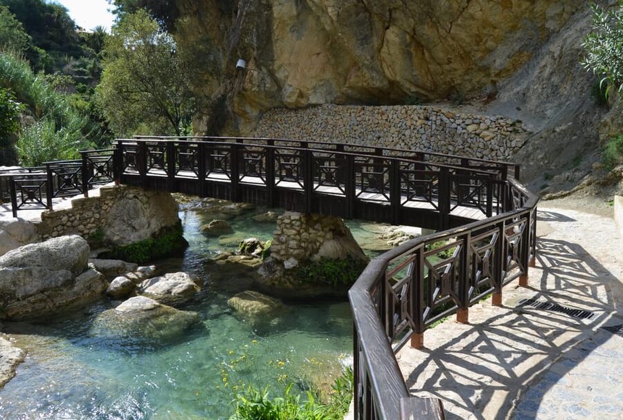 From Alicante/Benidorm: Guadalest & Algar Waterfalls Tour - The short ride to the Algar Waterfalls