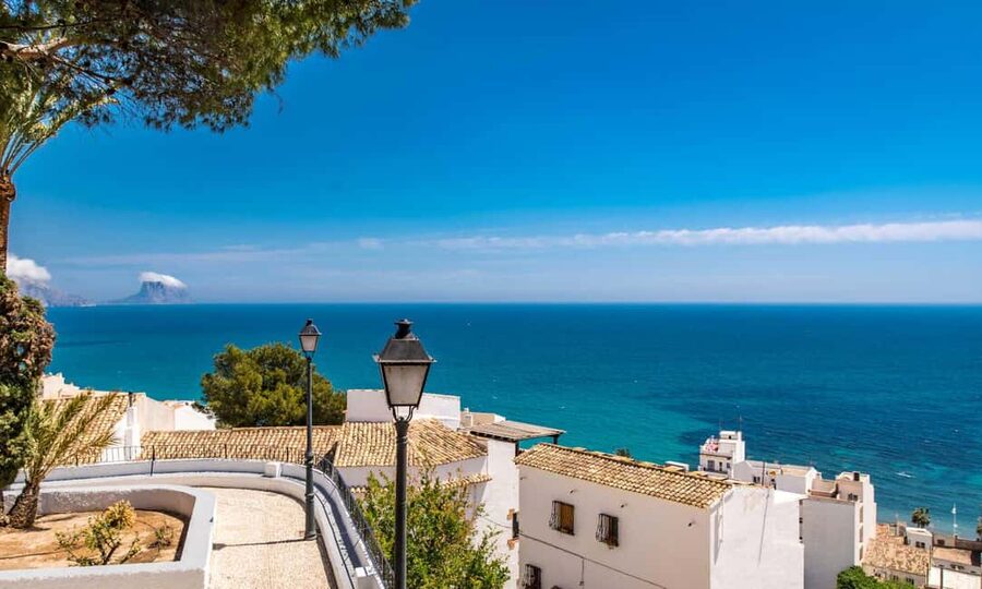 From Alicante: Guadalest, Altea & ticket in Algar Waterfalls - The Fuentes del Algar: a cool finish