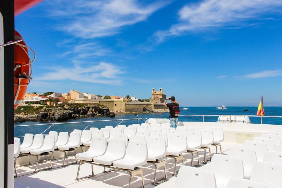 From Alicante: Roundtrip to Tabarca Island - Beaches, coves, and clear water