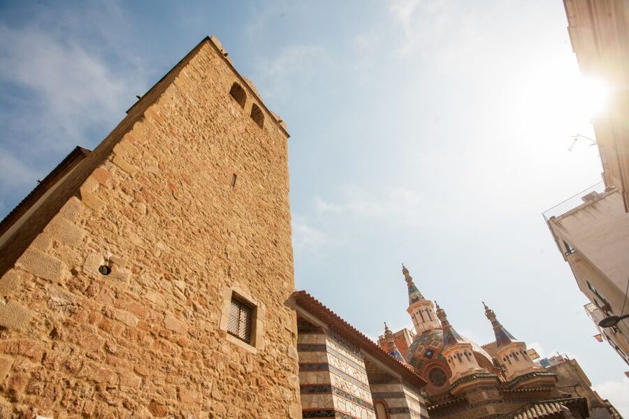 From Barcelona: Costa Brava Day Tour with Boat Trip - Who should book this outing?