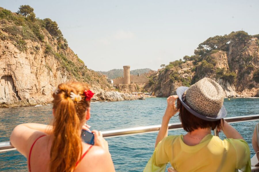From Barcelona: Costa Brava Day Tour with Boat Trip - Three and a half hours to choose your own Tossa