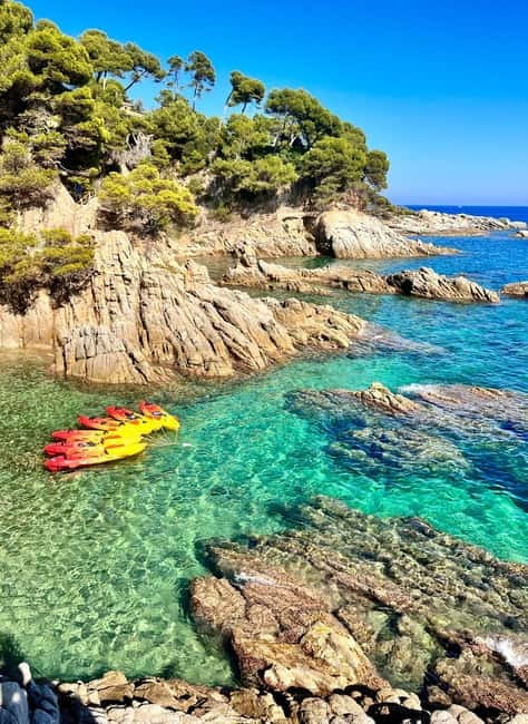 From Barcelona: Costa Brava Kayak & Snorkel Tour with Picnic - Four hours around Platja d’Aro