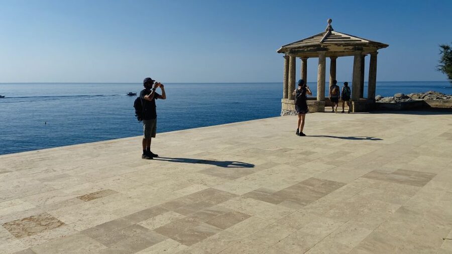 From Barcelona: Costa Brava Trails, Snorkeling & Cliff Jump - Snorkeling in a protected coastal area
