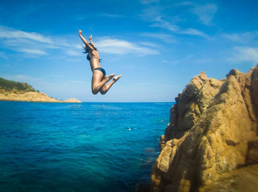 From Barcelona: Costa Brava Trails, Snorkeling & Cliff Jump - Lunch, tapas, and the payoff at the end