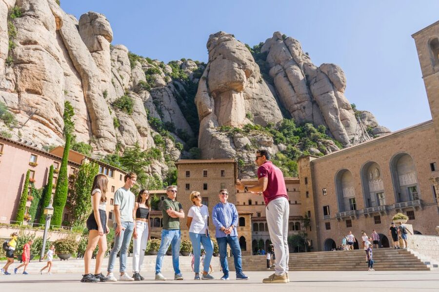 From Barcelona: Half-Day Montserrat Experience - Practical details that affect the day