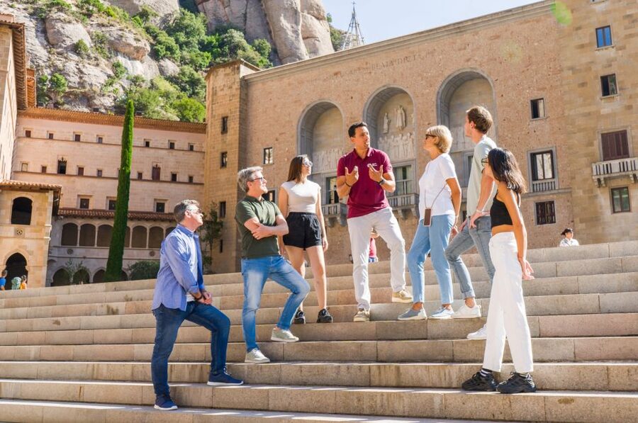 From Barcelona: Half-Day Montserrat Experience - A 45-minute introduction to the monastery