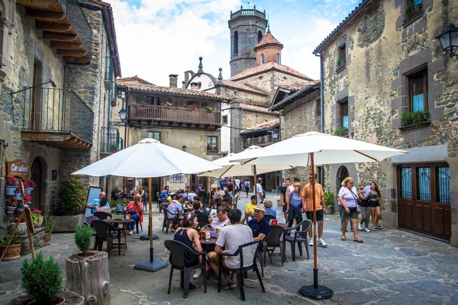 From Barcelona: Medieval Villages Day Tour - Besalú: the strongest history stop