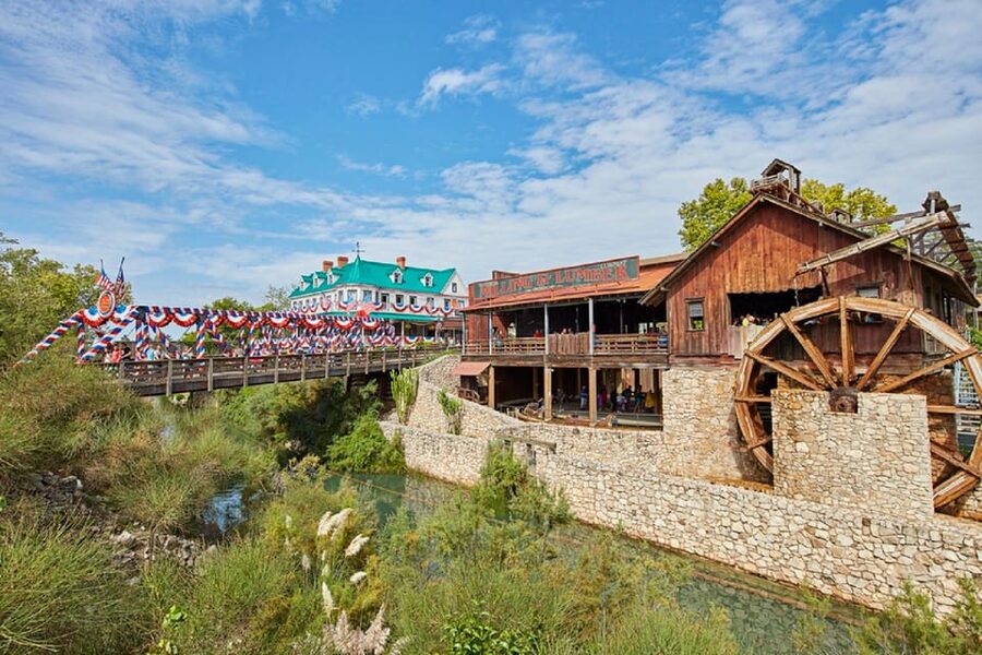 From Barcelona: PortAventura Theme Park Ticket & Transfer - Shows are not just filler between rides