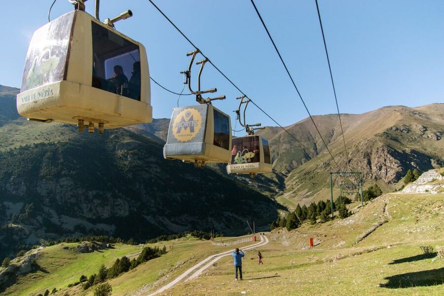 From Barcelona: Pyrenees Mountains Day Tour - Weather, food, and what to pack