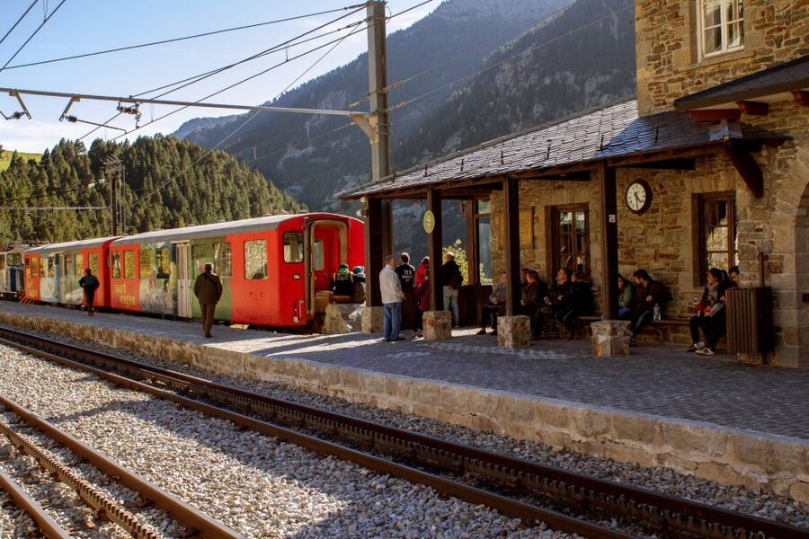From Barcelona: Pyrenees Mountains Day Tour - How the guides shape the experience