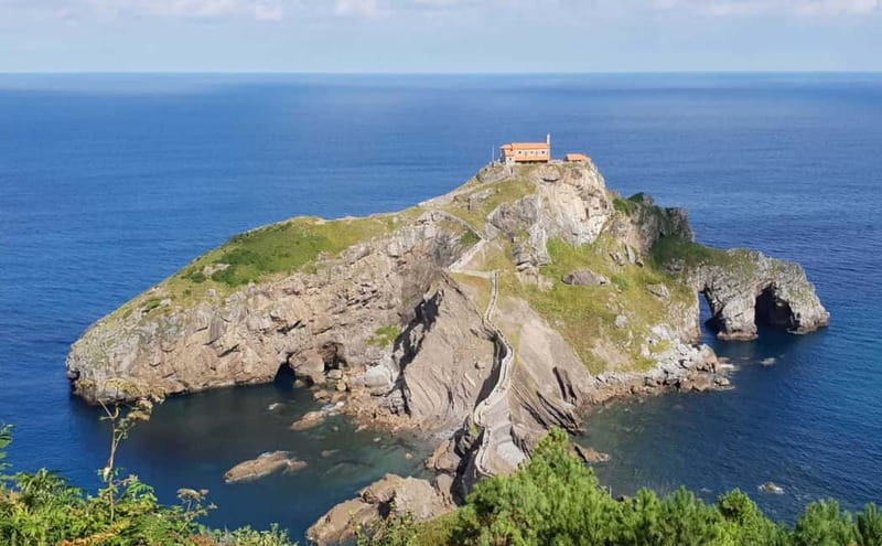 From Bilbao: Gaztelugatxe, Gernika, and Mundaka Group Tour - Why this Bilbao day trip works
