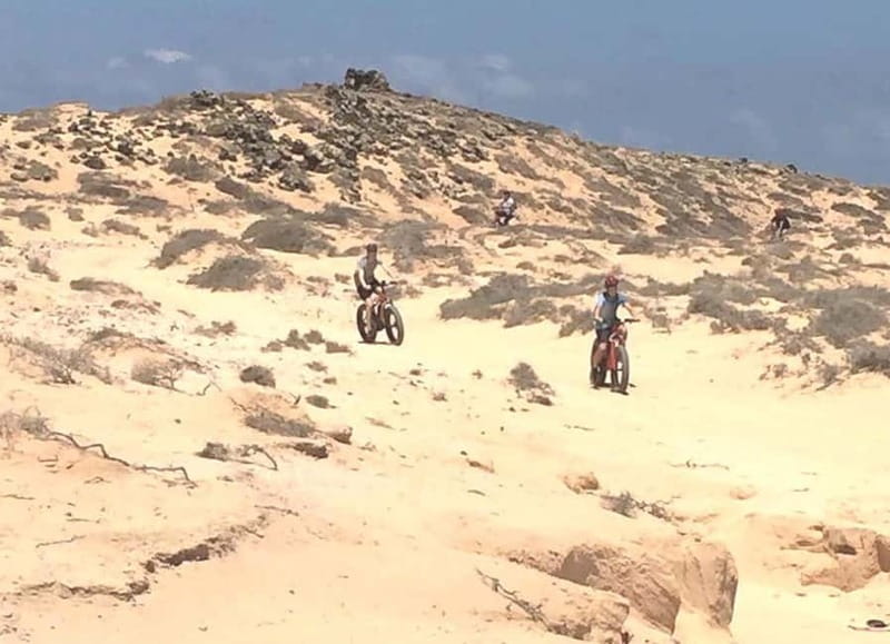 From Corralejo: Fuerteventura Guided E-Bike/E-scooter Tour - Crossing the Bayuyo volcanic chain