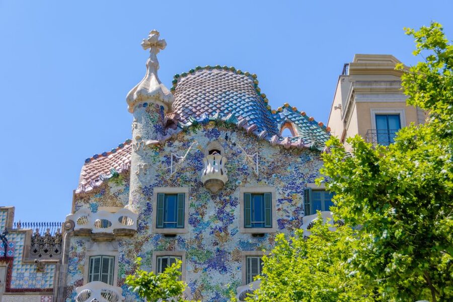 From Costa Brava: Barcelona and Antoni Gaudí's Work Bus Tour - Key points at a glance