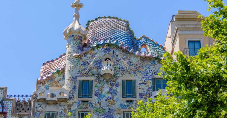 From Costa Brava: Barcelona and Antoni Gaudí's Work Bus Tour - La Sagrada Familia, Gaudí’s unfinished masterpiece