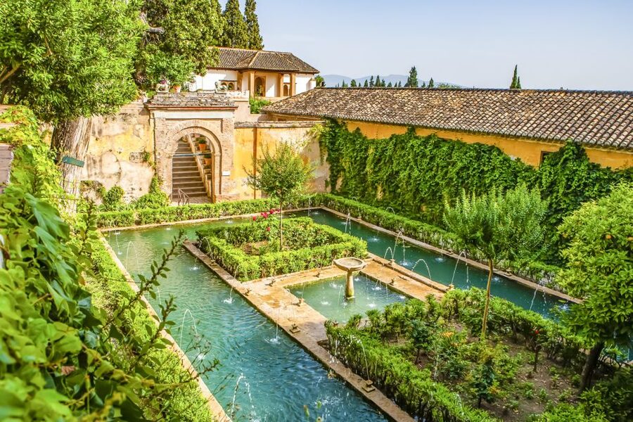 From Costa del Sol: Granada, Alhambra + Nasrid Palaces Tour - Key points to know before booking