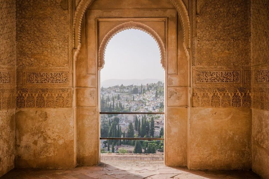 From Costa del Sol: Granada, Alhambra + Nasrid Palaces Tour - ID rules and practical preparation
