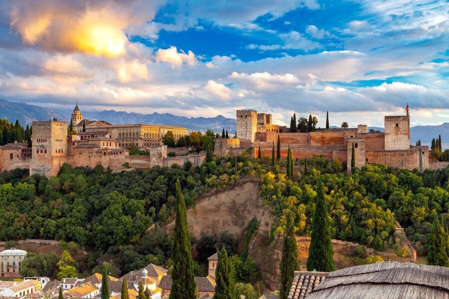 From Costa del Sol: Granada, Alhambra + Nasrid Palaces Tour - Your first taste of Granada