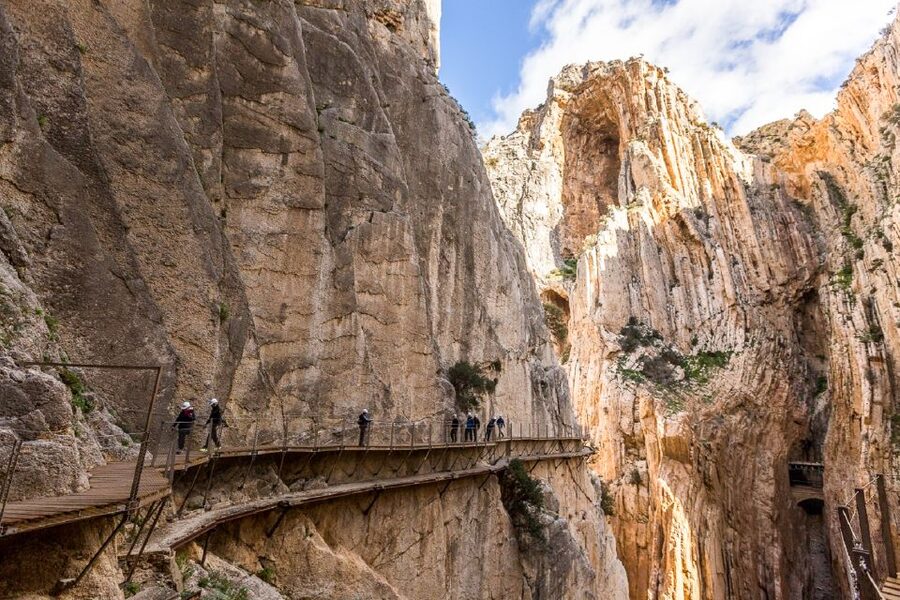 From Costa del Sol & Malaga: Caminito del Rey Guided Tour - Heights, Safety, and What the Walk Feels Like