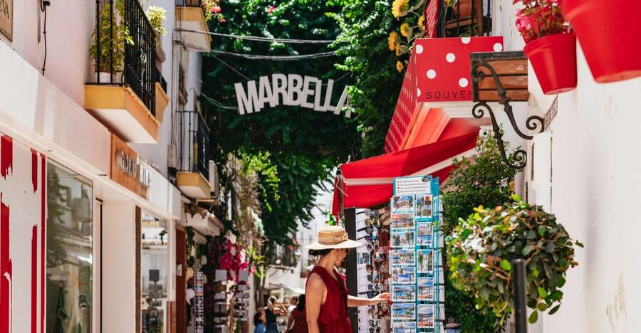 From Costa del Sol: Mijas, Marbella and Puerto Banús Tour - Key points at a glance