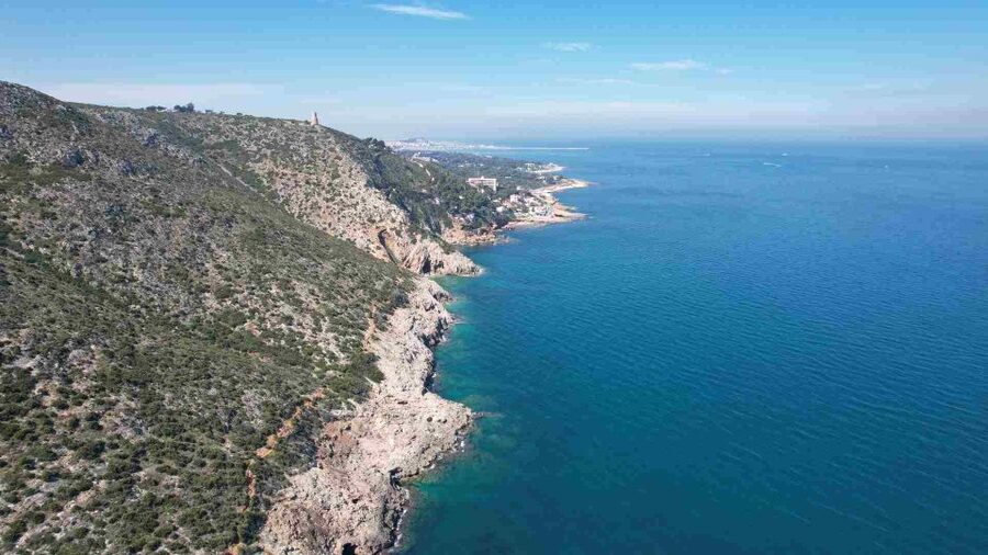 From Denia: Boat Trip to Tallada Cave with Optional Swim - What the catamaran ride feels like