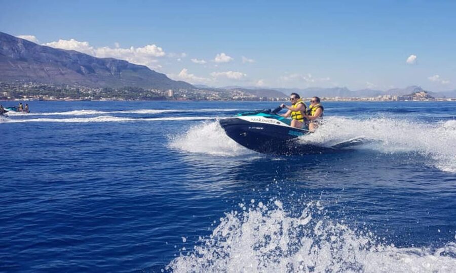 From Dénia/Jávea: Cala Blanca Boat Trip with Jet Ski & Lunch - Paella lunch with a sea view