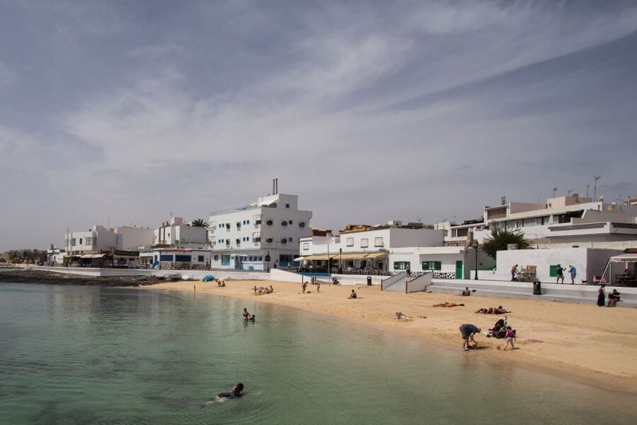 From Lanzarote: Day Trip to Fuerteventura and Corralejo - The Corralejo dunes and the white sand coast