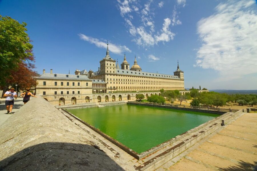 From Madrid: El Escorial and Valley's Basilica Half Day Tour - Why El Escorial makes a strong first stop