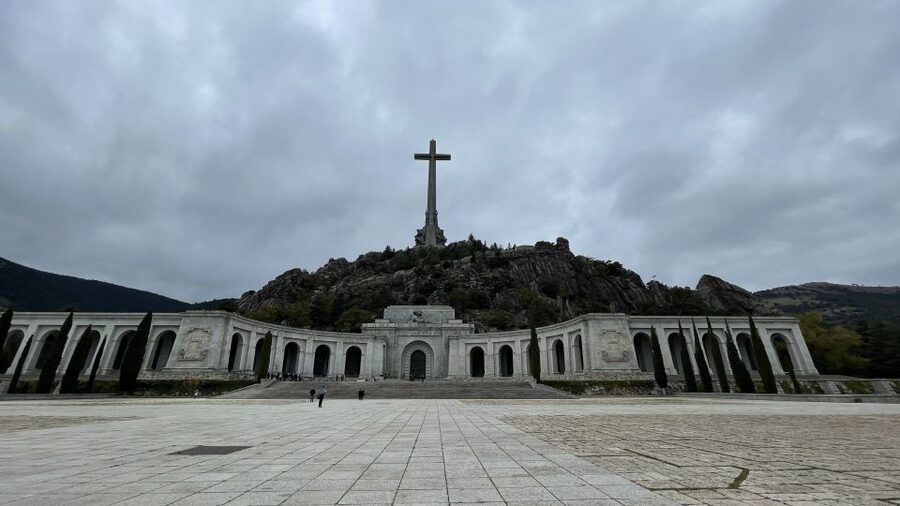 From Madrid: Escorial Monastery and the Valley of the Fallen - El Escorial, Felipe II’s great statement