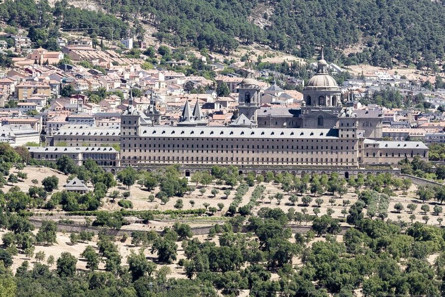 From Madrid: Escorial Monastery & Valley of the Fallen Trip - The 90-Minute Visit to El Escorial