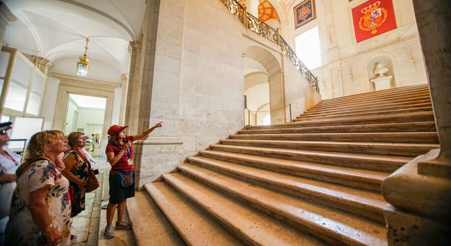 From Madrid: Guided Day Trip to Chinchon, Aranjuez & Toledo - The Mirador del Valle photo stop