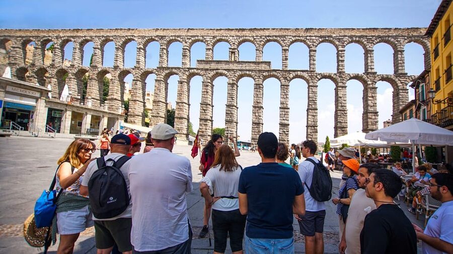 From Madrid: Guided Day Trip to Segovia, optional Alcázar - Key points to know before you book