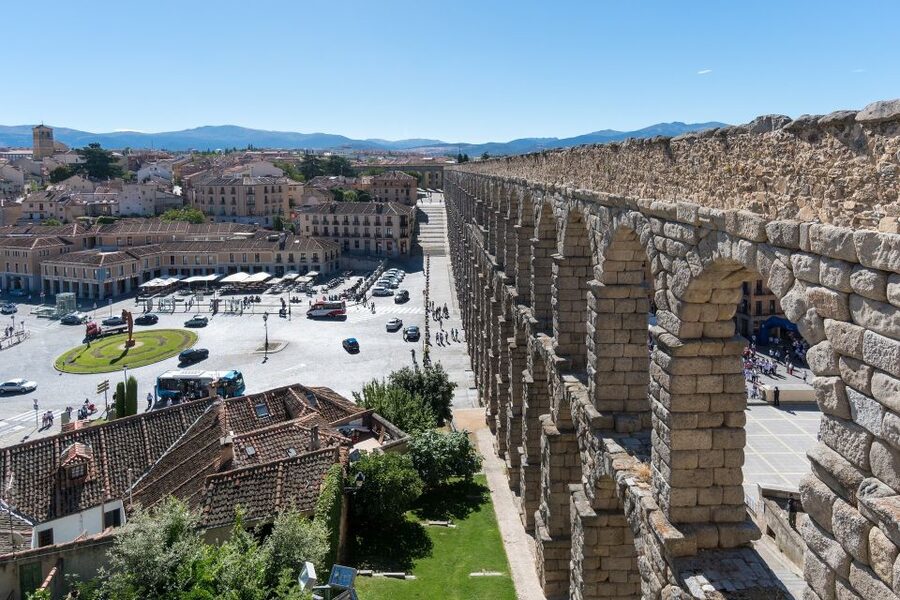 From Madrid: Segovia & Avila Day Trip with Optional Tickets - Ávila’s medieval walls