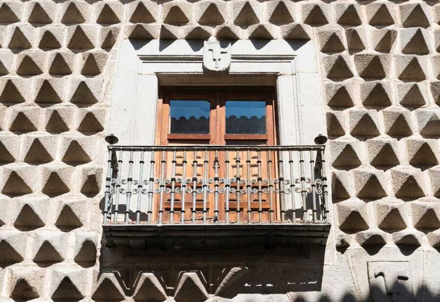 From Madrid: Segovia Tour with Cathedral and Alcazar Entry - A bilingual guide can add a lot, with one small catch