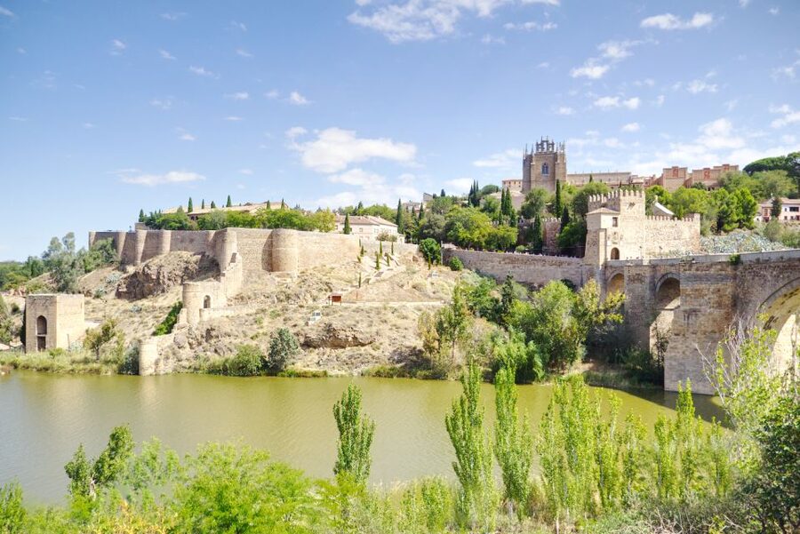 From Madrid: Toledo and Segovia Guided Day Trip - Why this Madrid day trip makes sense