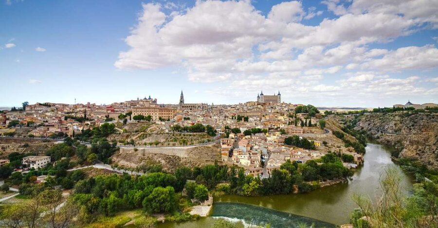 From Madrid: Toledo Guided Day Trip - Meeting in Madrid and riding south