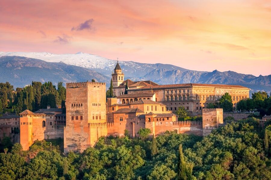 From Malaga: Alhambra Guided Tour with Entry Tickets - Generalife gardens and the sound of running water