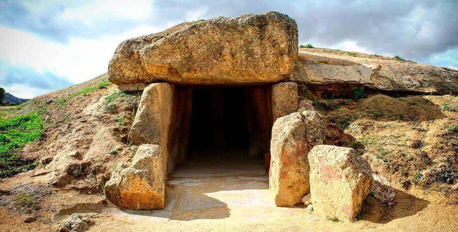 From Málaga: Caminito del Rey & Antequera: Dolmens and free time - The bus ride from Málaga to Antequera