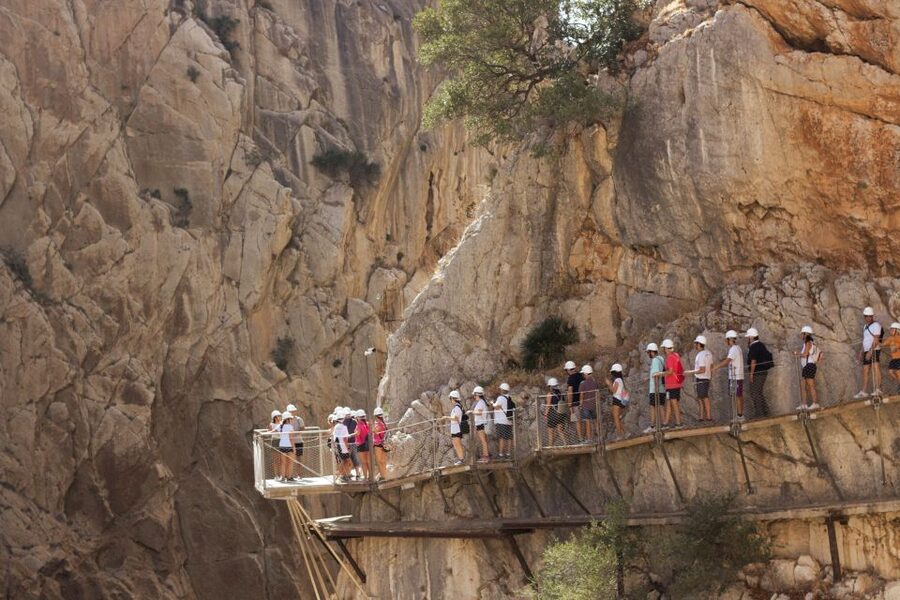From Málaga: Caminito del Rey Full-Day Tour - The Conde de Guadalhorce Dam sets the scene