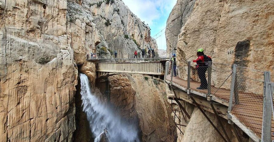From Malaga: Caminito del Rey/White Village Tour & Tapas - Why this day works better than a Caminito-only trip