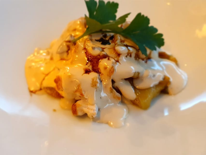 From Malaga: Caminito del Rey/White Village Tour & Tapas - The long day and the return to Málaga