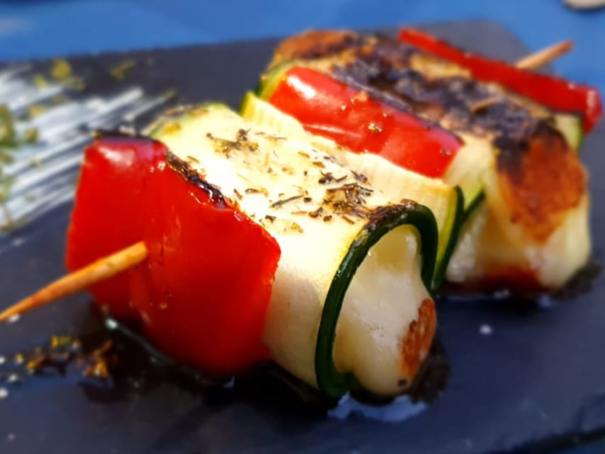 From Malaga: Caminito del Rey/White Village Tour & Tapas - Who should book this tour?