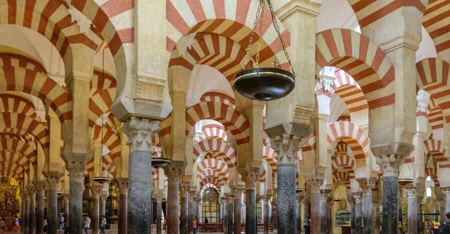 From Malaga: Cordoba Day Trip and Mosque-Cathedral - Walking the Jewish Quarter for one hour