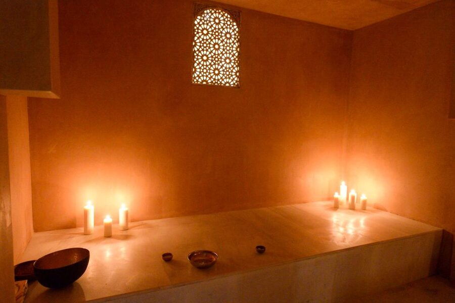 From Malaga: Hammam Bath, Kessa and Relaxing Massage Tour - Small details that make the visit easier