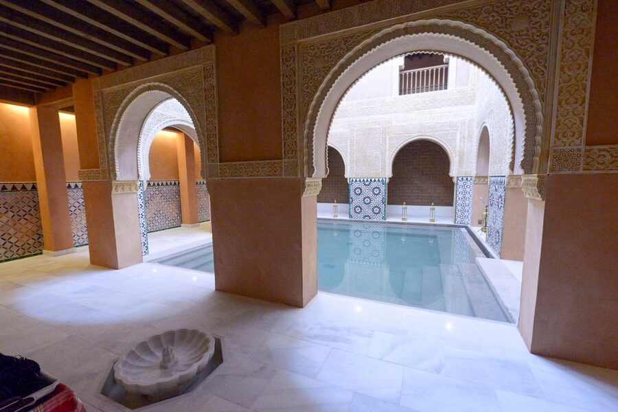 From Malaga: Hammam Bath, Kessa and Relaxing Massage Tour - The hot, warm, and cold baths