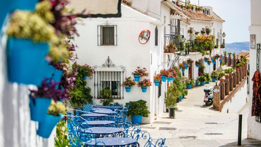 From Malaga or Costa del Sol: Mijas, Marbella & Puerto Banus - The long opening ride from the Costa del Sol
