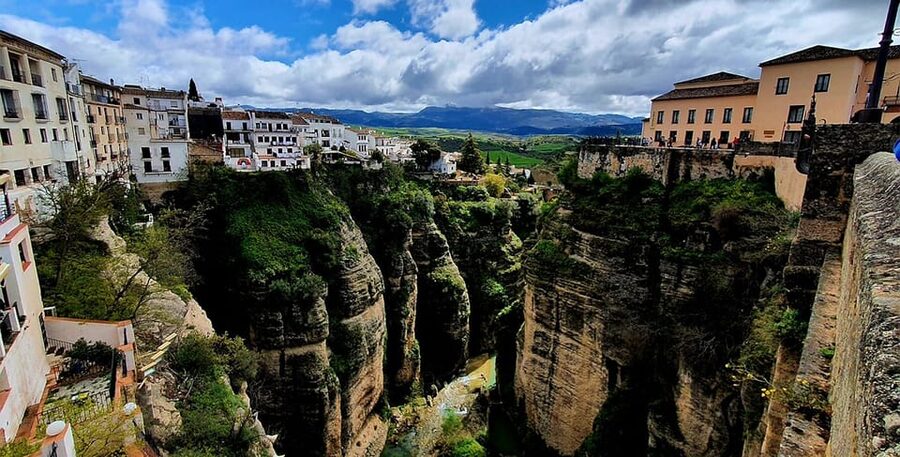 From Malaga: Ronda and Setenil Tour with Scenic Train - Leaving Málaga for Ronda
