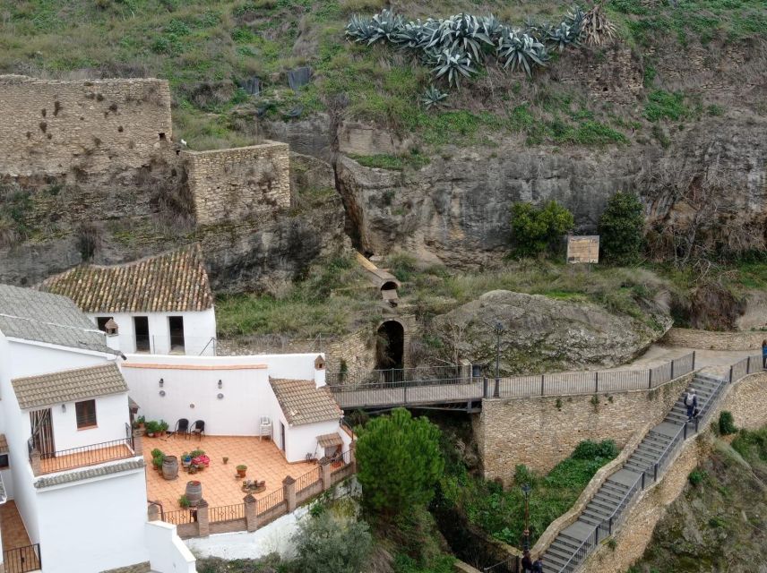 From Málaga: Ronda+Setenil de las Bodegas with Little Train - Key points at a glance