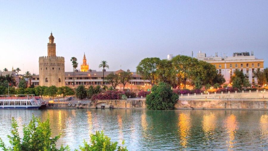 From Malaga: Seville Day Trip and Optional Monument Tickets - Five hours around Santa Cruz and the old center