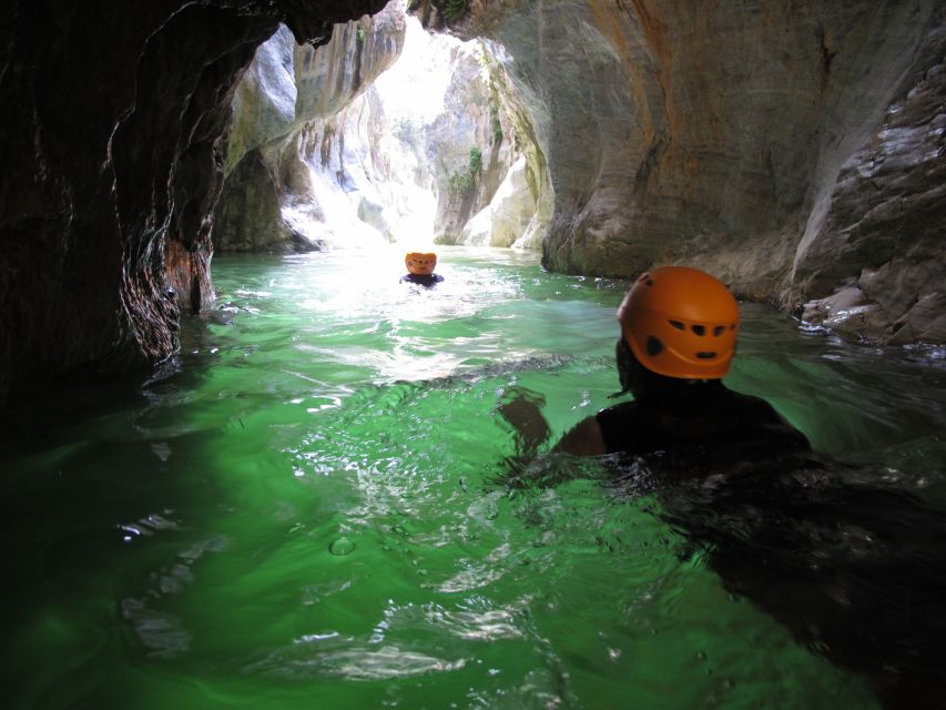 From Marbella: Guadalmina River Guided Canyoning Adventure - The 10-minute walk to the canyon